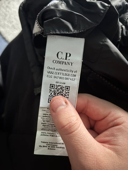 Black cp company goggle gilet size medium/48