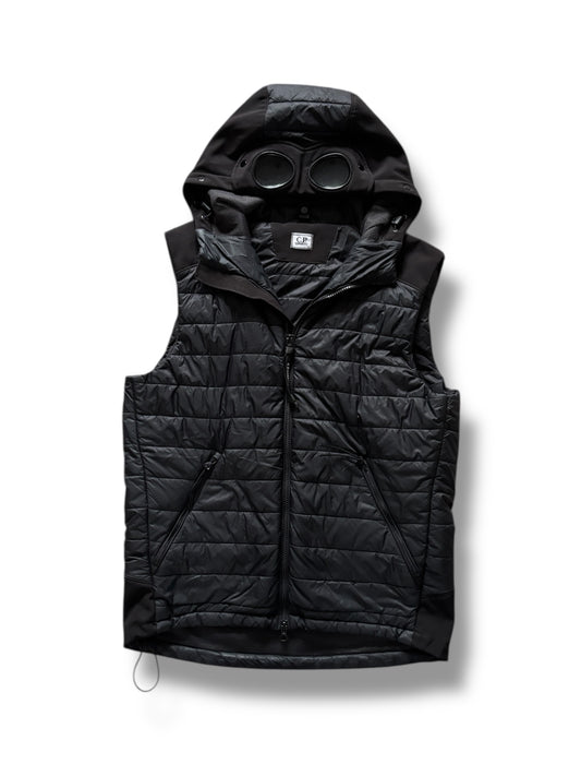 Black cp company goggle gilet size medium/48